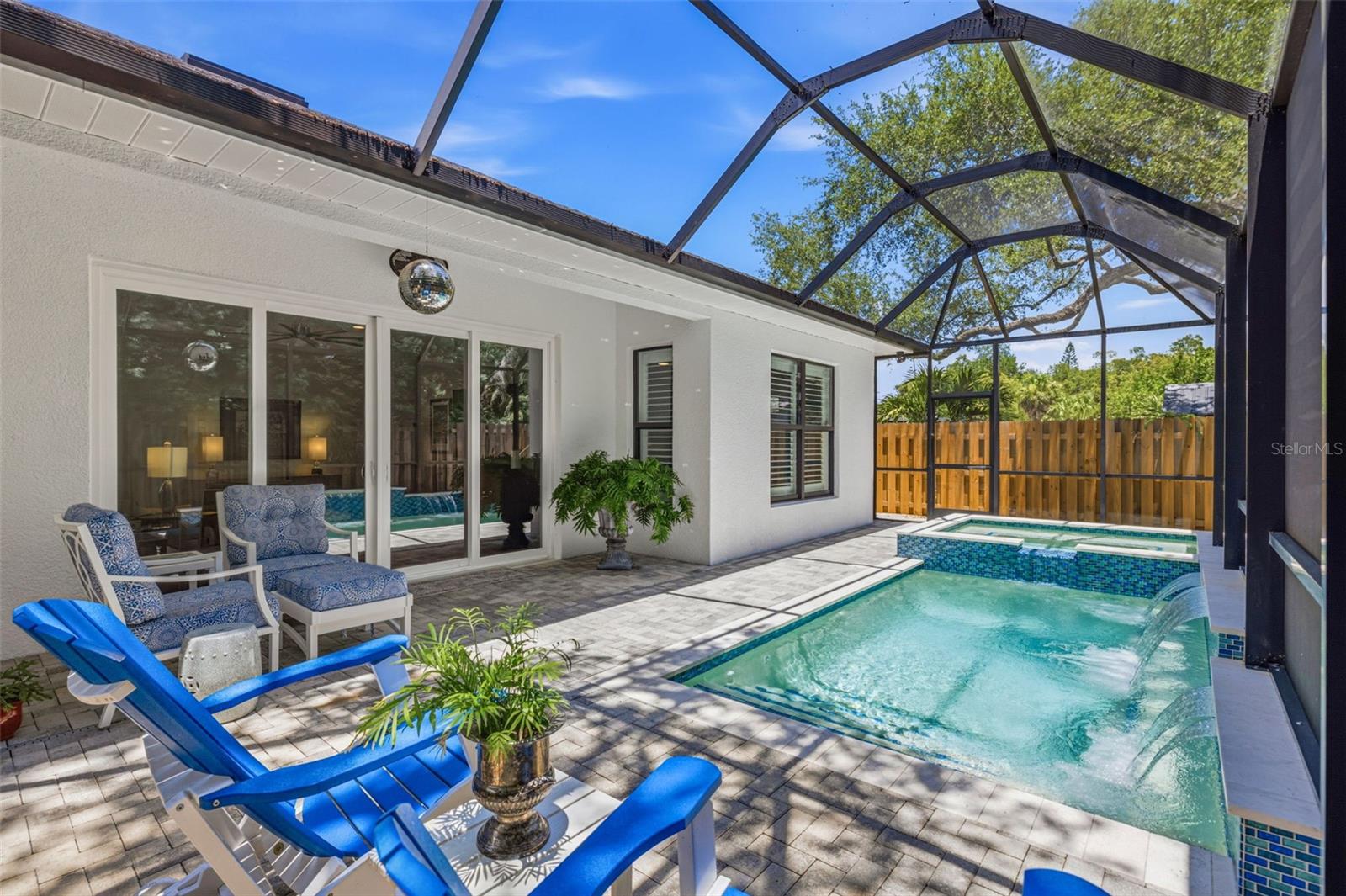FOREST HILLS - Residential