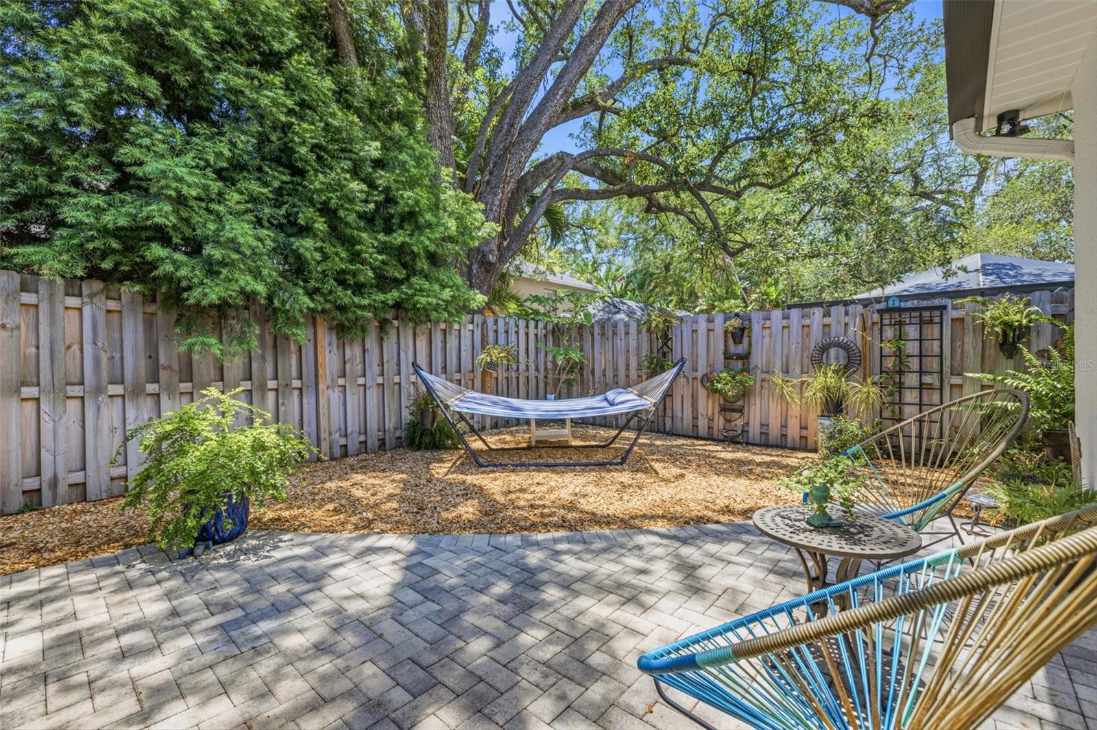 FOREST HILLS - Residential