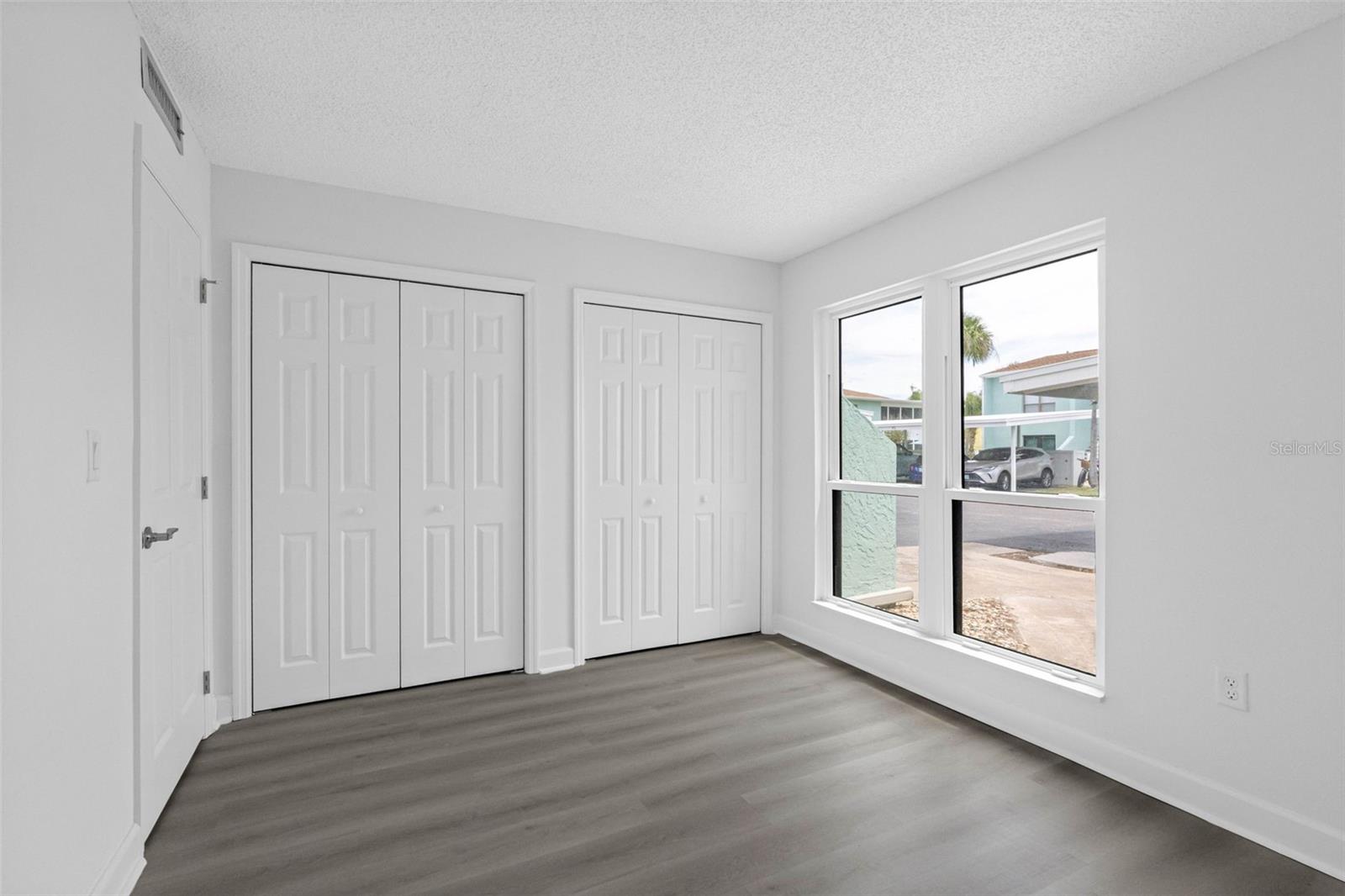 WINDRUSH COVE PH 1 CONDO - Residential