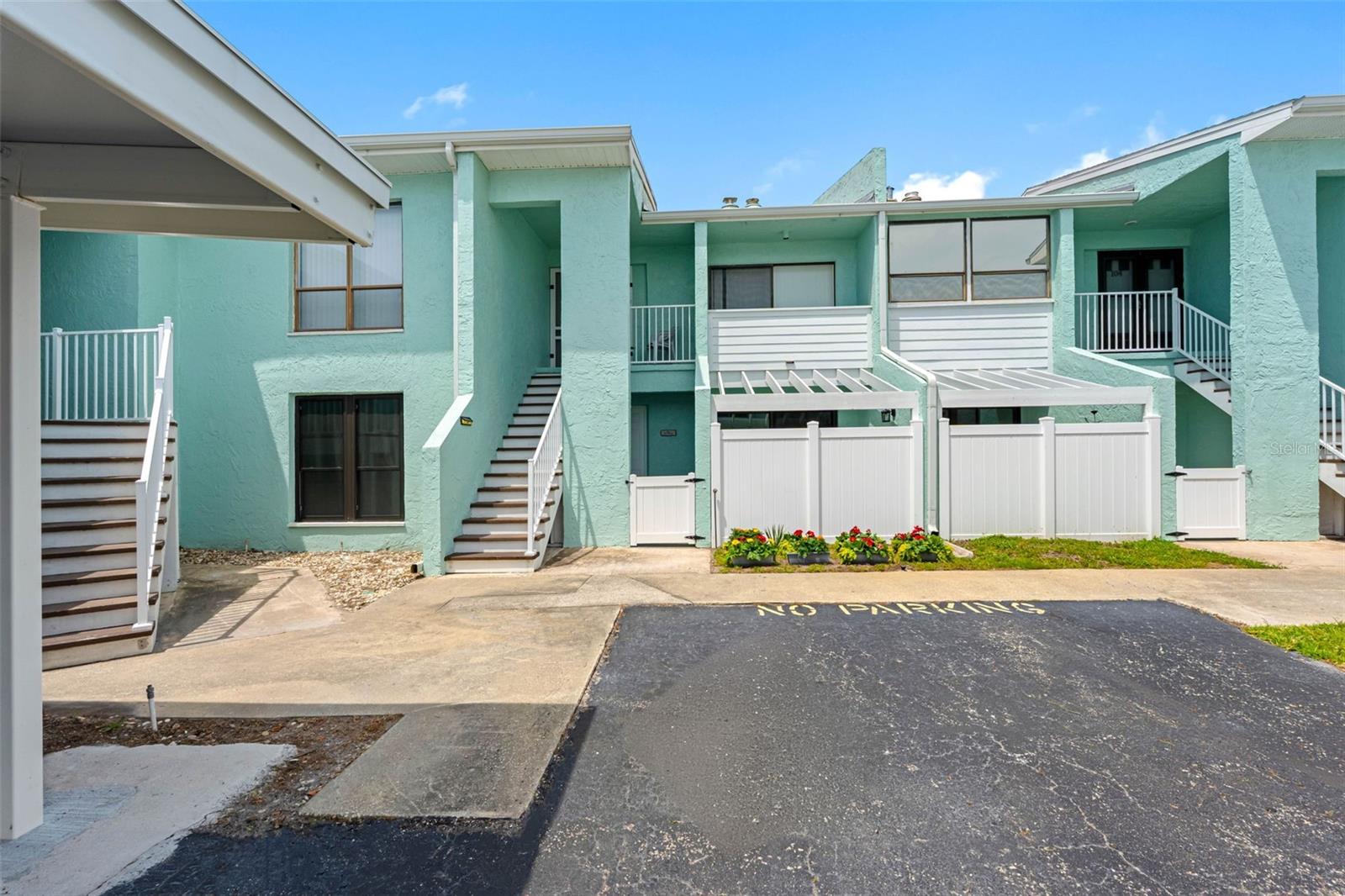 WINDRUSH COVE PH 1 CONDO - Residential
