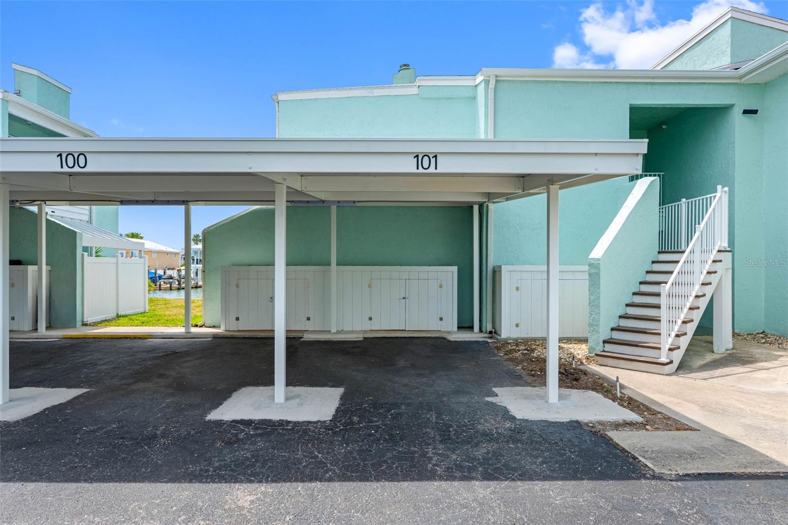 WINDRUSH COVE PH 1 CONDO - Residential