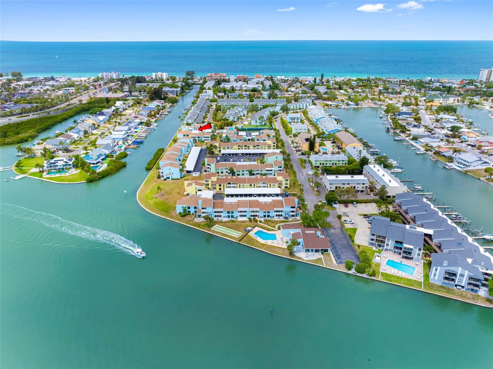 WINDRUSH COVE PH 1 CONDO - Residential