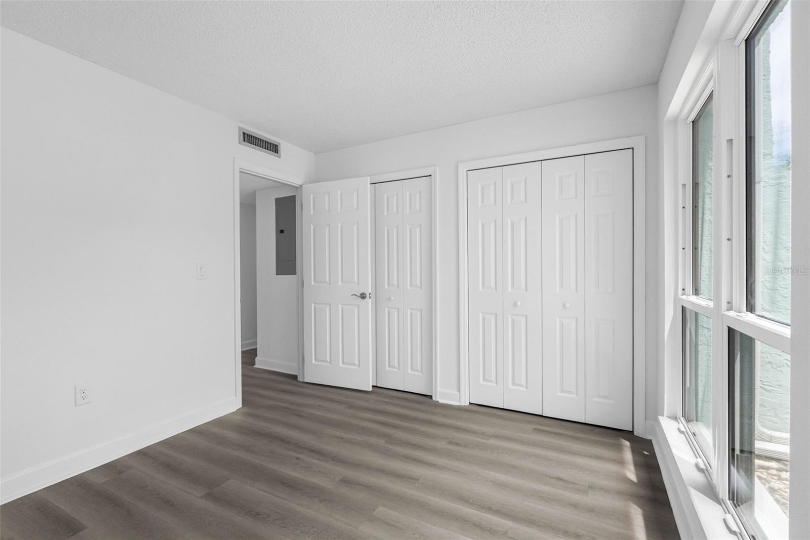 WINDRUSH COVE PH 1 CONDO - Residential