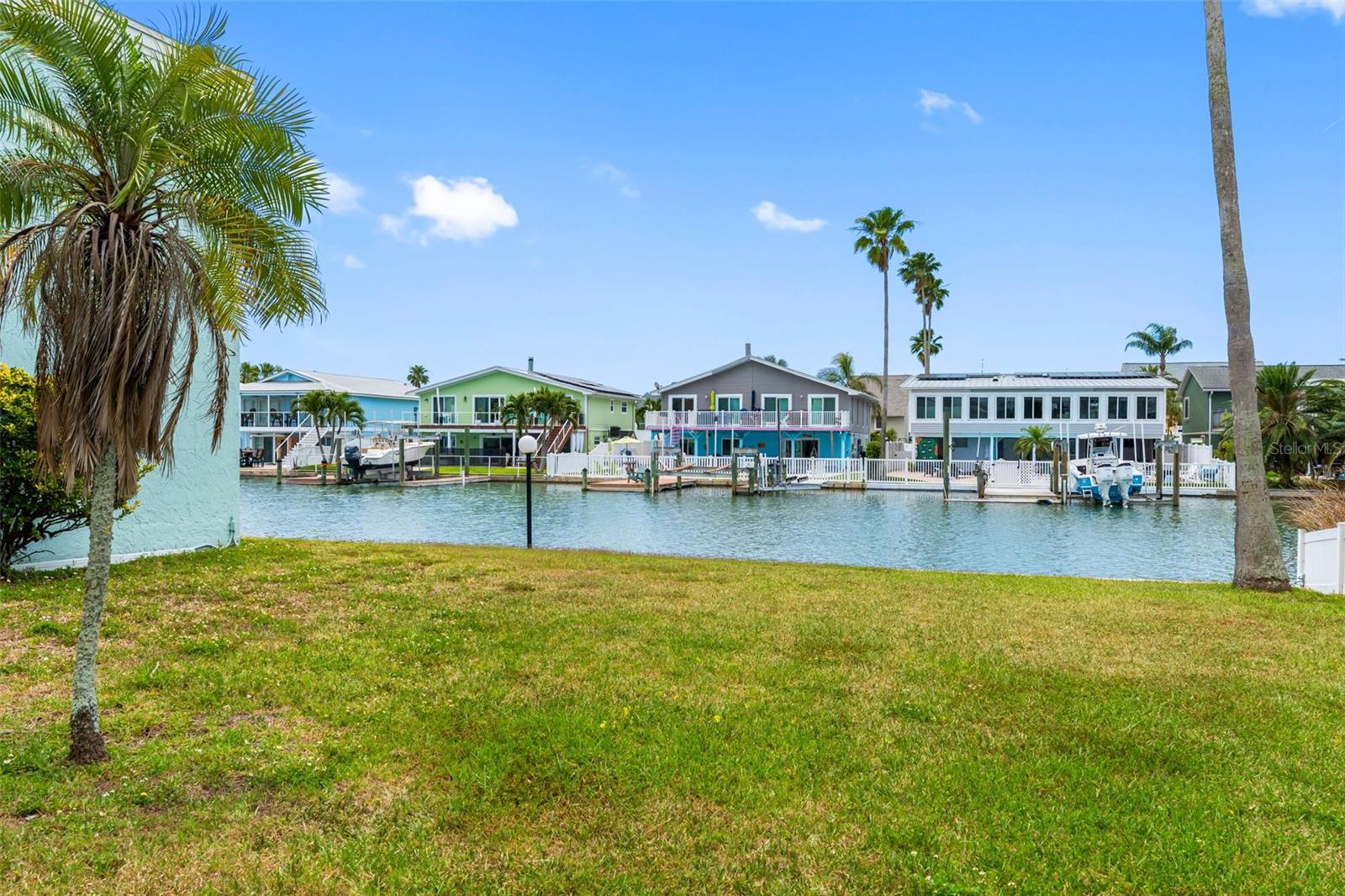 WINDRUSH COVE PH 1 CONDO - Residential
