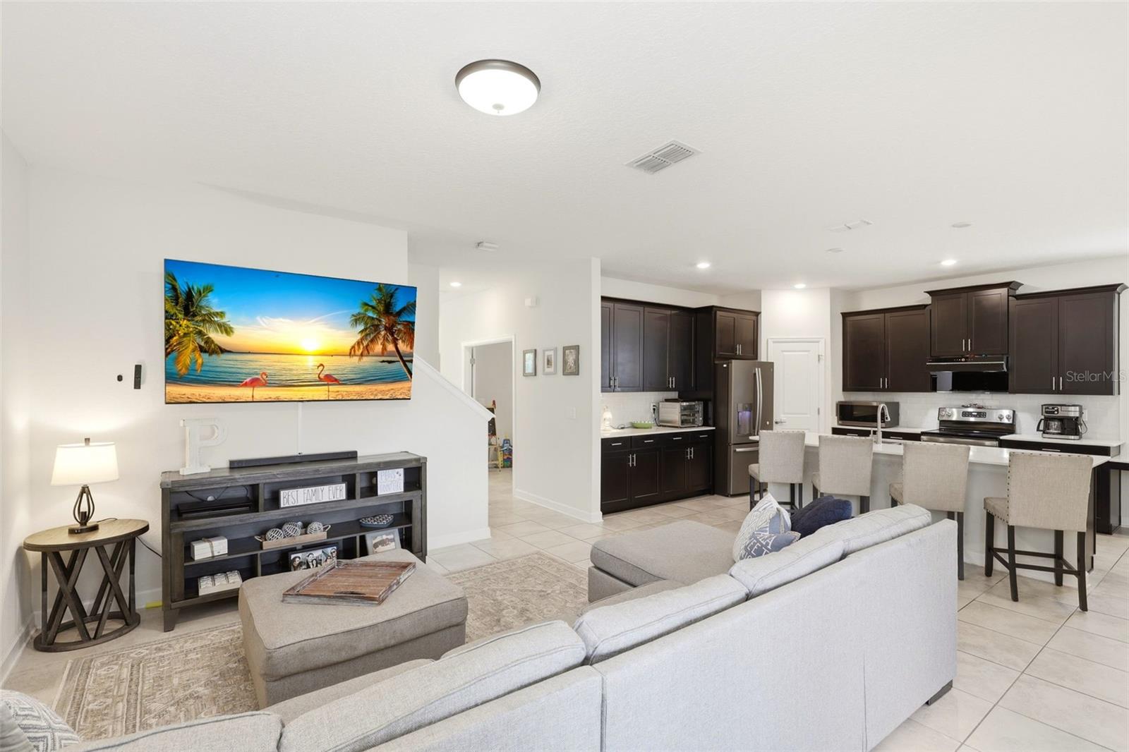 PANTHER VIEW - Residential