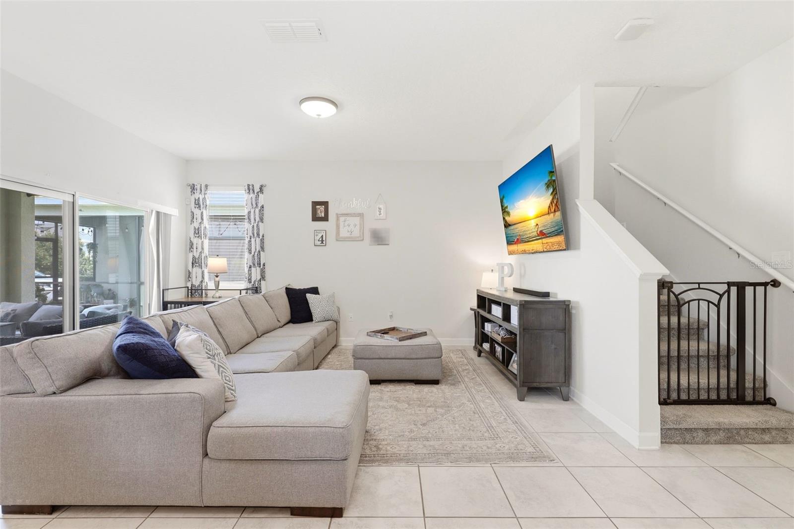 PANTHER VIEW - Residential
