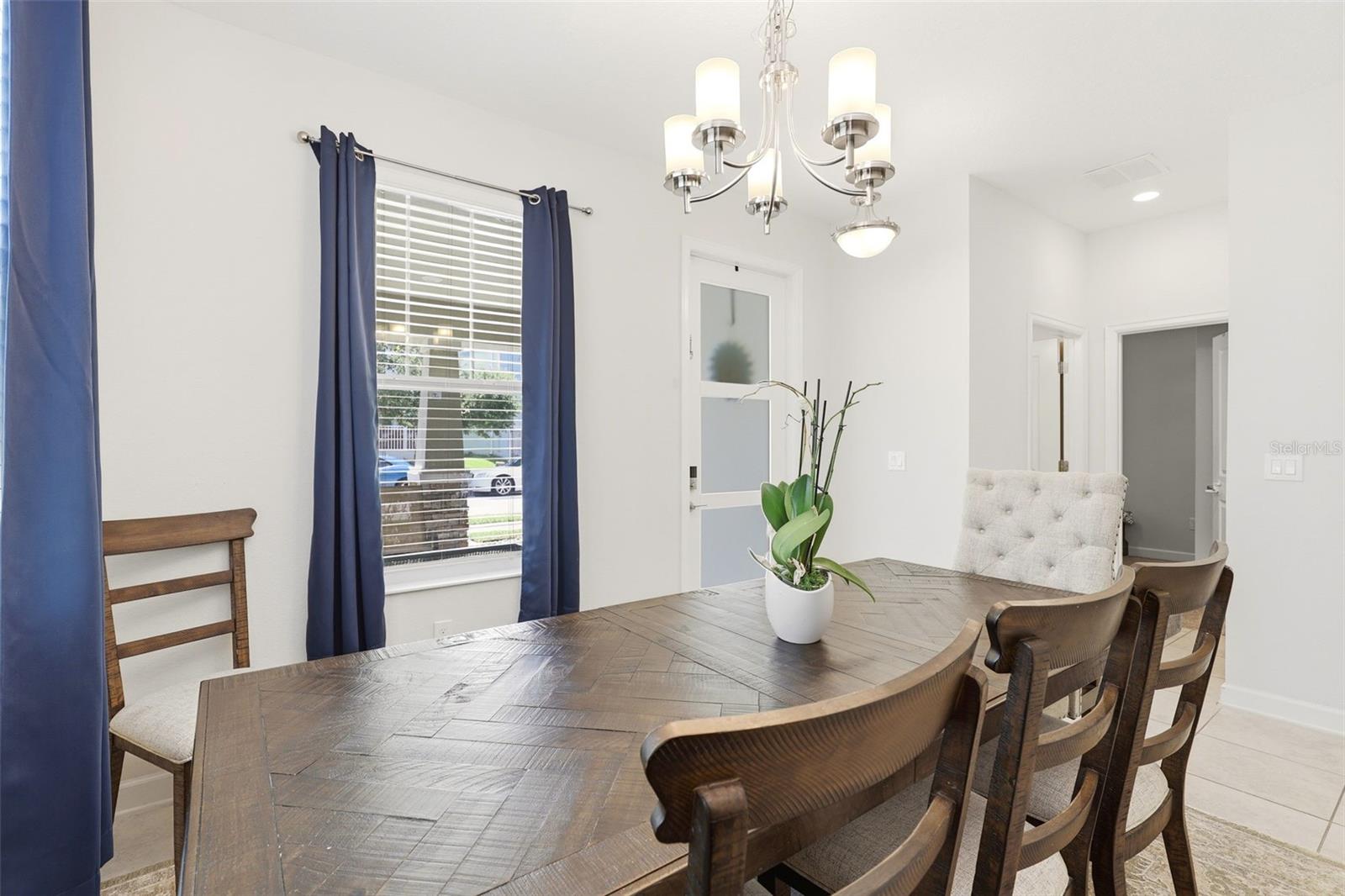 PANTHER VIEW - Residential