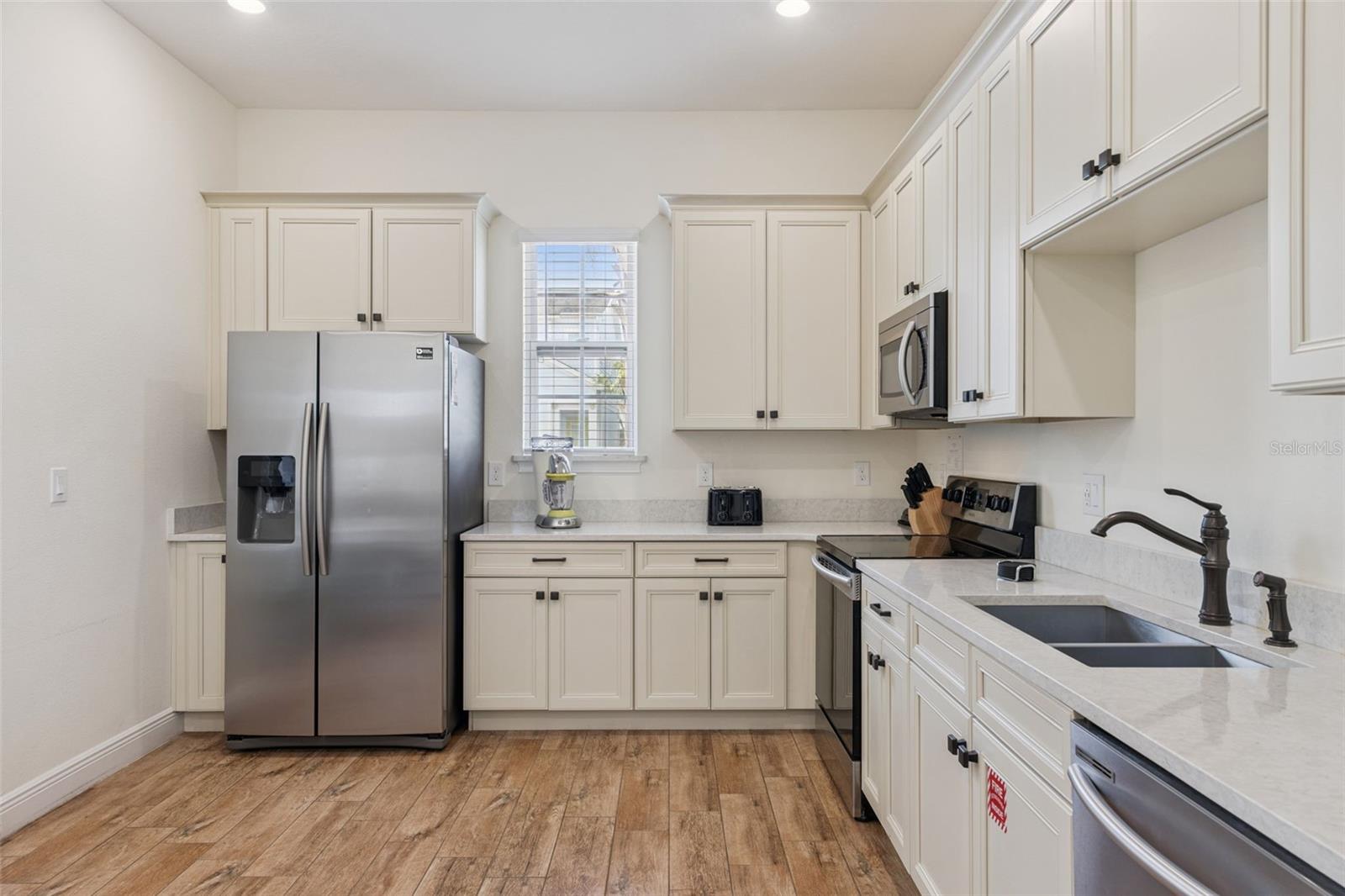 ROLLING OAKS PH 6 - Residential