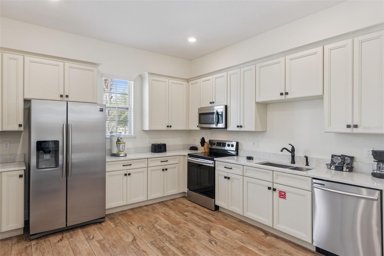 ROLLING OAKS PH 6 - Residential