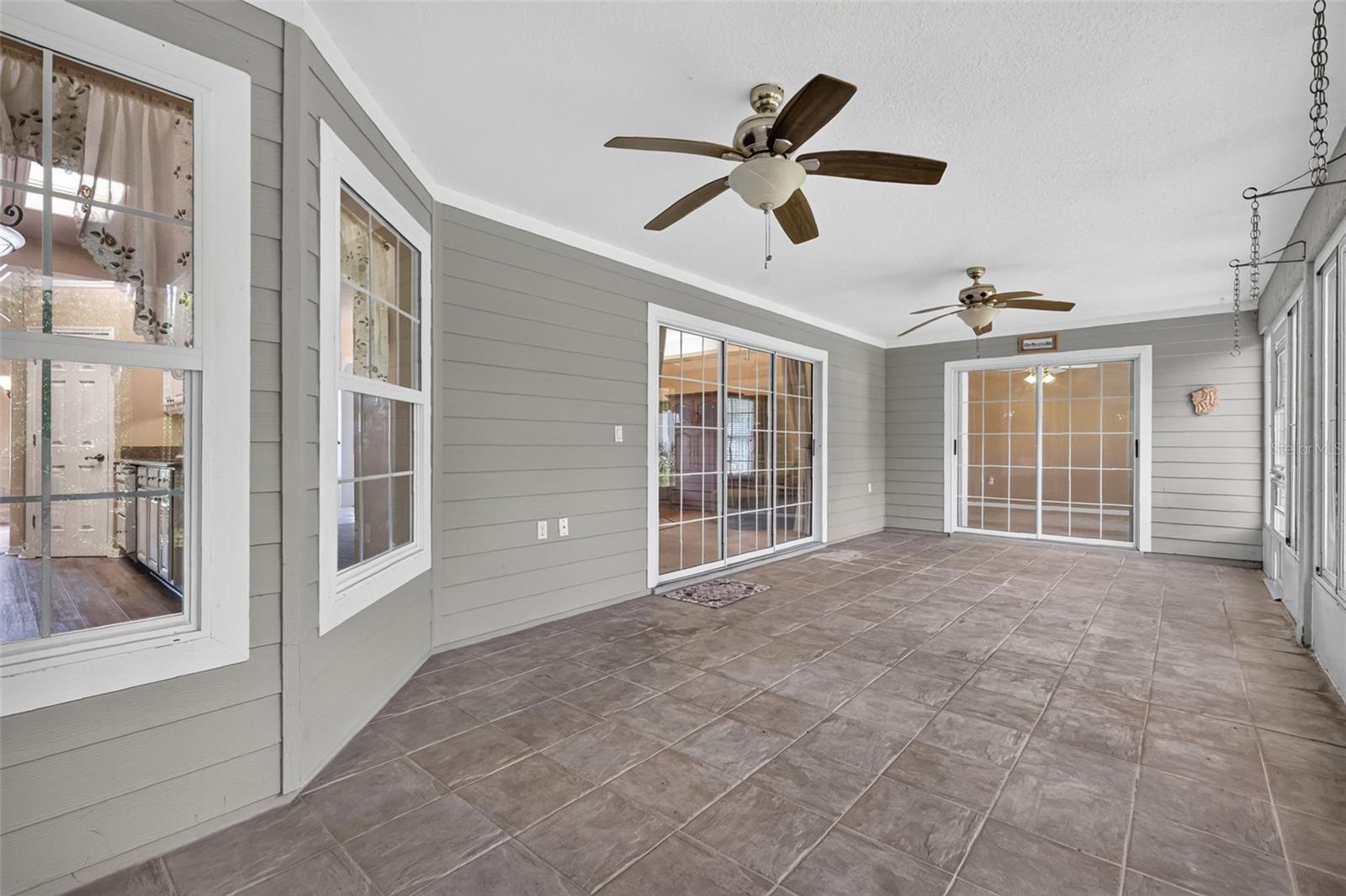 EUSTIS LAKE WOODWARD ESTATES - Residential