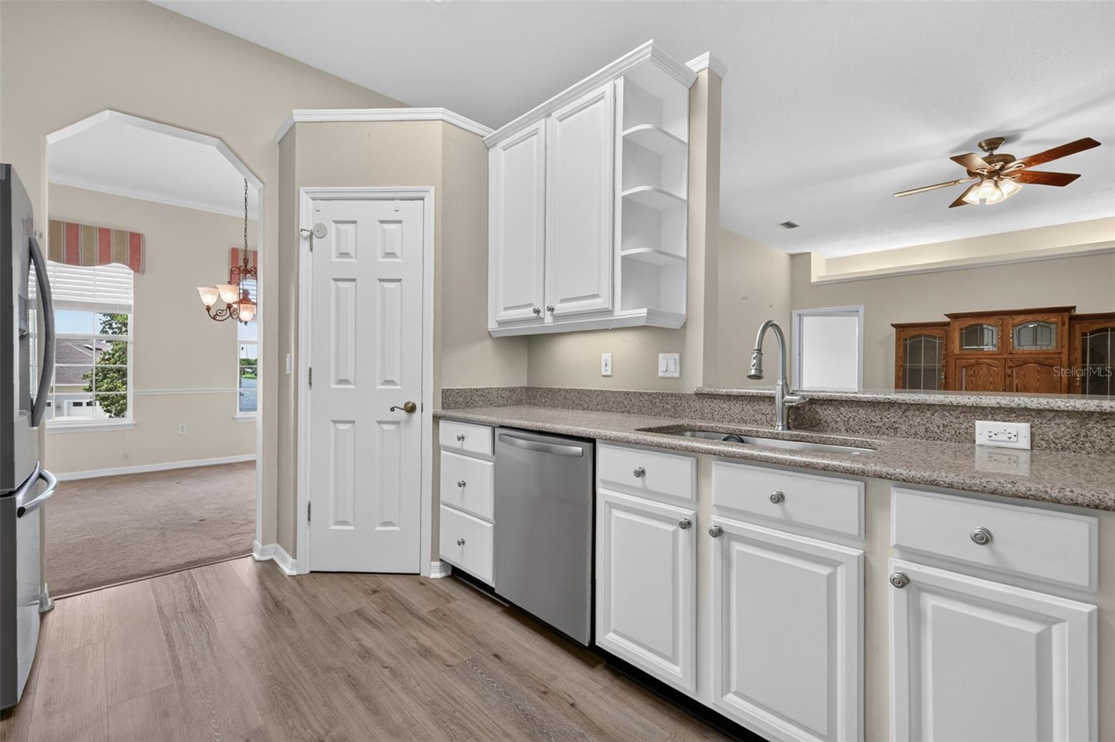 EUSTIS LAKE WOODWARD ESTATES - Residential