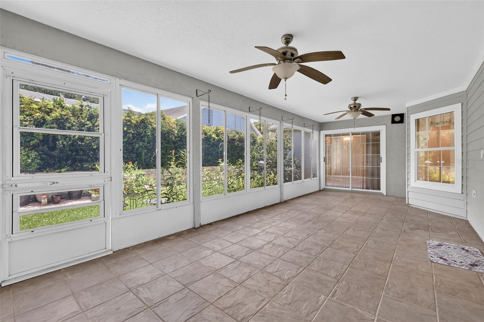 EUSTIS LAKE WOODWARD ESTATES - Residential