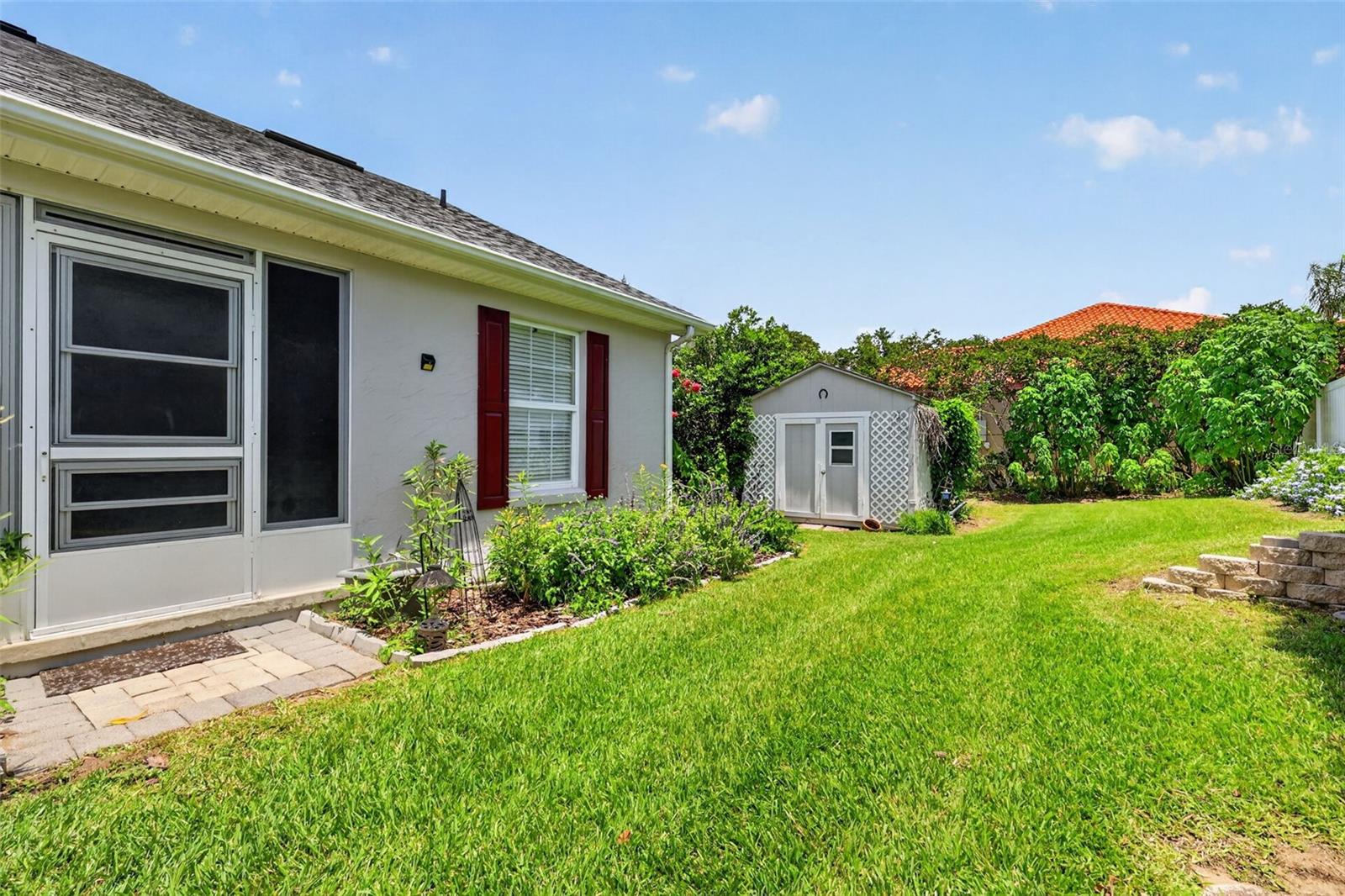 EUSTIS LAKE WOODWARD ESTATES - Residential