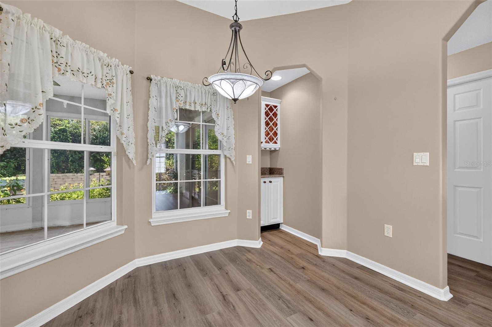 EUSTIS LAKE WOODWARD ESTATES - Residential