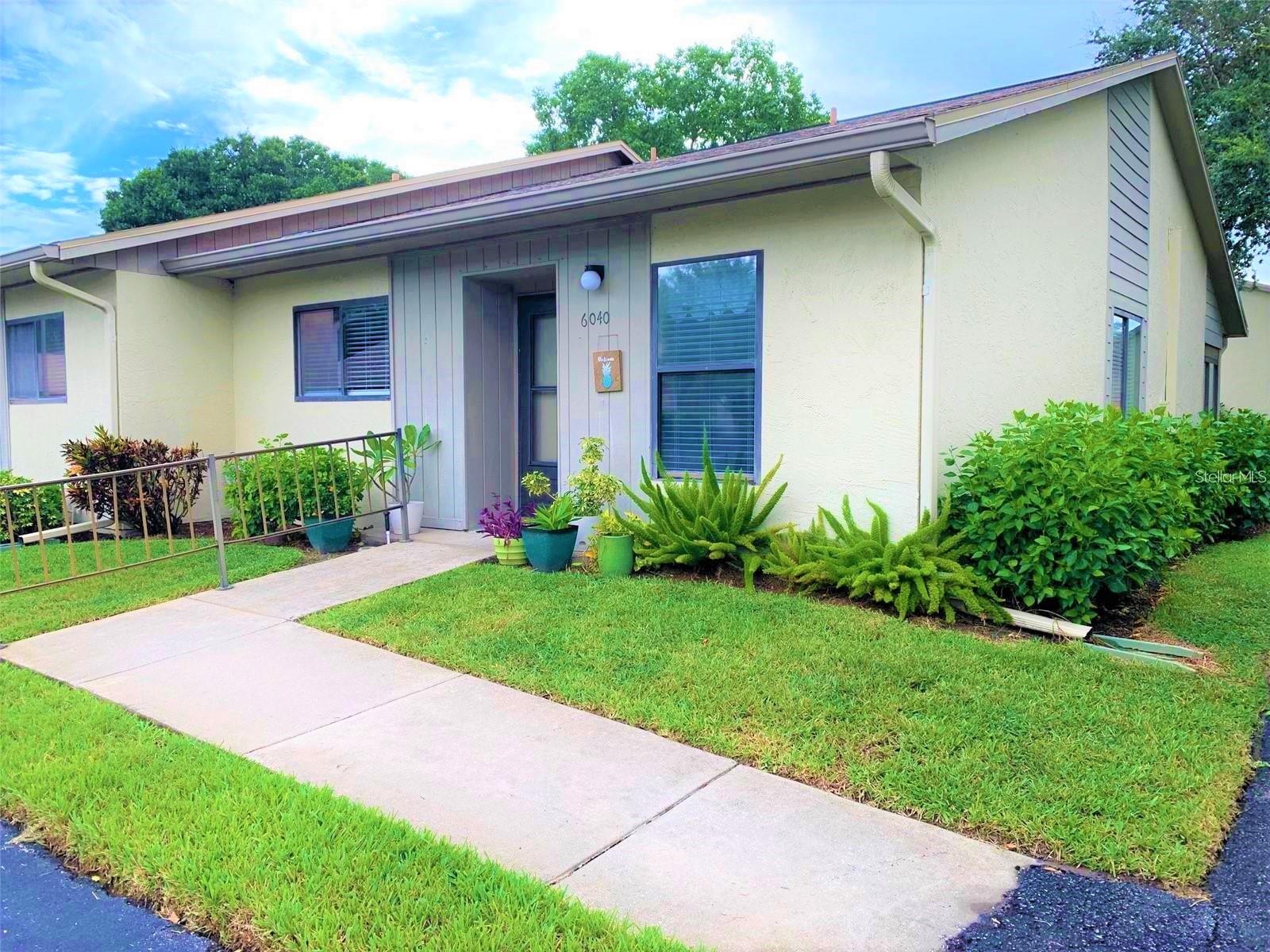 Villa close to IMG, Bradenton and Anna Maria Beaches! Comes with Americas Preferred 1 Year HOME WARRANTY!
Welcome to this beautifully updated end-unit condo in the sought-after Huntington Woods community of Bradenton. End units have more windows and more light! Just minutes to the Beaches of Bradenton, this condo/villa features lovely laminate flooring throughout and a fully remodeled kitchen with wood cabinetry, granite countertops, and stainless-steel appliances, this 2-bedroom, 2-bath home offers both style and functionality. New AC units. The enclosed patio expands the living space, while the retextured ceilings and soft sage paint add a fresh, inviting touch. The spacious primary suite includes a walk-in closet and a tub-shower combo, with a second bedroom and bath perfect for guests or a home office. Enjoy the serenity of your private screened lanai and the convenience of an inside laundry room with washer/dryer hookups. Huntington Woods offers low-maintenance living with HOA-covered cable, internet, landscaping, roof, and heated pool access. Ideally located near IMG Academy, State College of Florida, Bradenton’s beaches, shopping, dining, and SRQ airport, this condo is perfect as a primary residence or seasonal retreat. No flood or hurricane damage—just peace of mind and easy living. Don’t miss your chance to own this charming home in one of Bradenton’s most desirable communities!