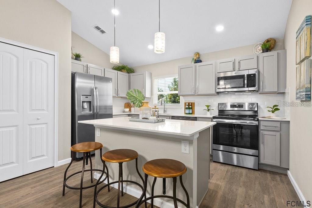 PALM HARBOR - Residential