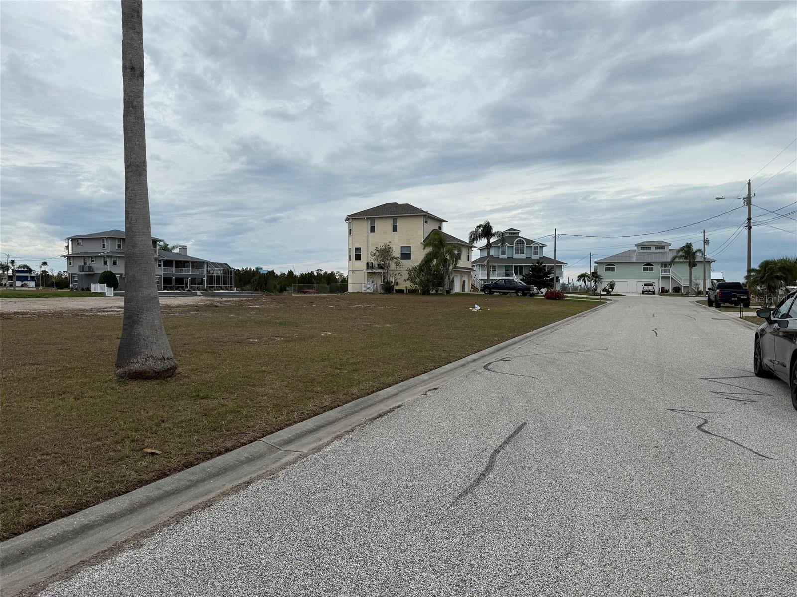 HERNANDO BEACH - Land
