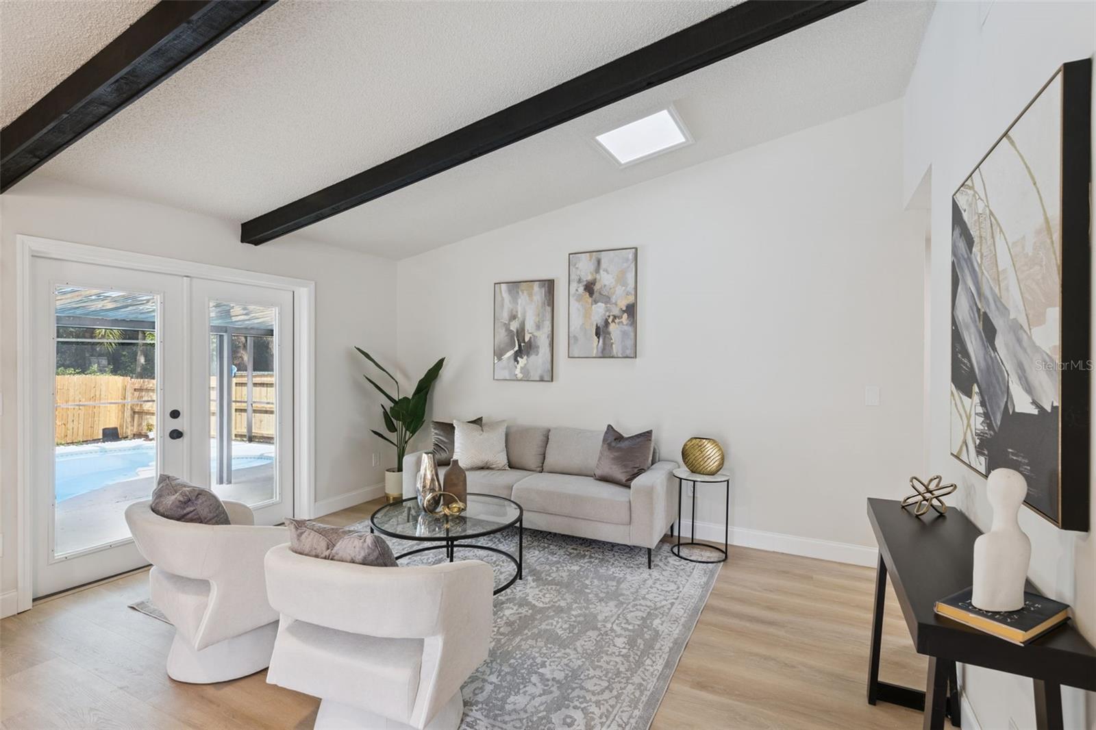 WEDGEWOOD TENNIS VILLAS - Residential