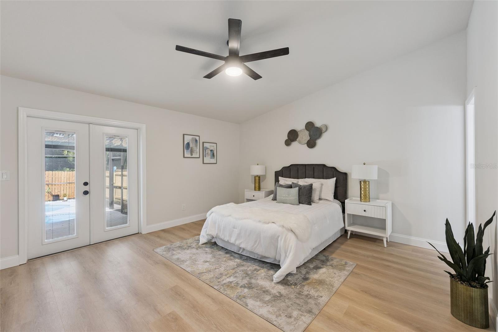 WEDGEWOOD TENNIS VILLAS - Residential