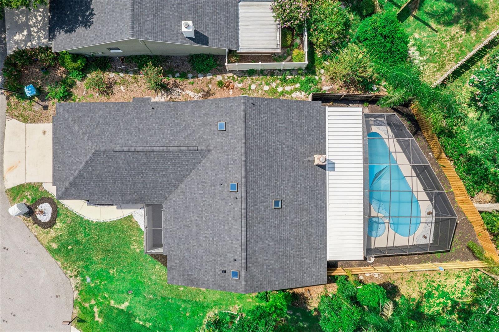 WEDGEWOOD TENNIS VILLAS - Residential
