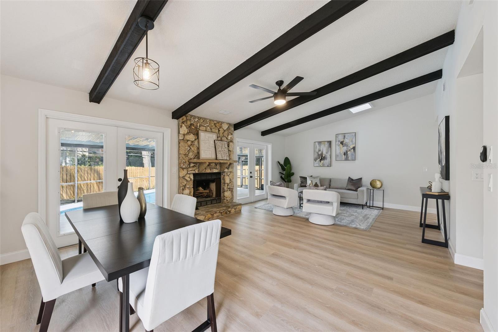 WEDGEWOOD TENNIS VILLAS - Residential
