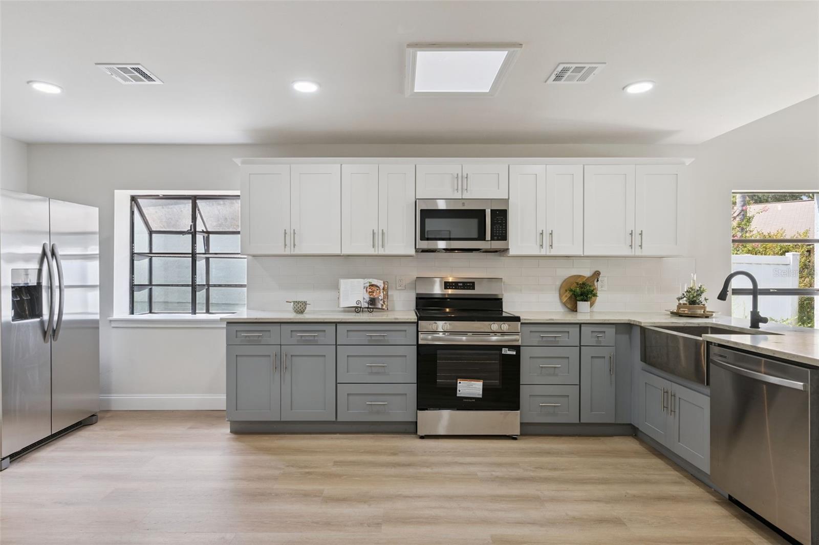 WEDGEWOOD TENNIS VILLAS - Residential