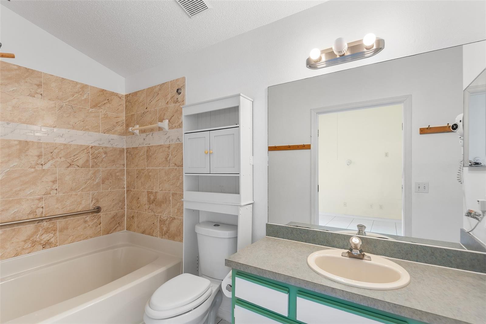 MEADOWS 2 AT BOGGY CREEK - Residential