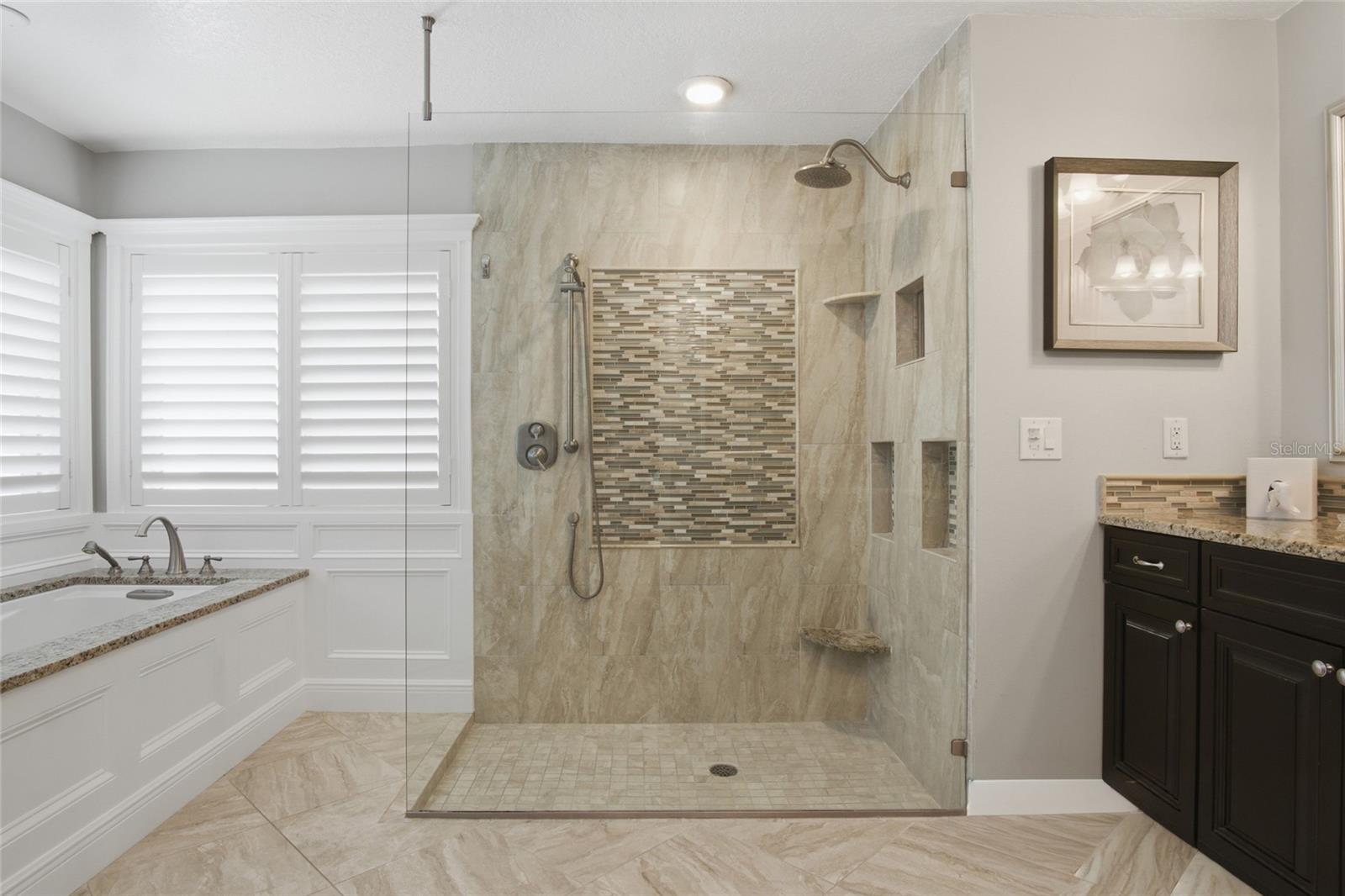 CREEKS BEND - Residential