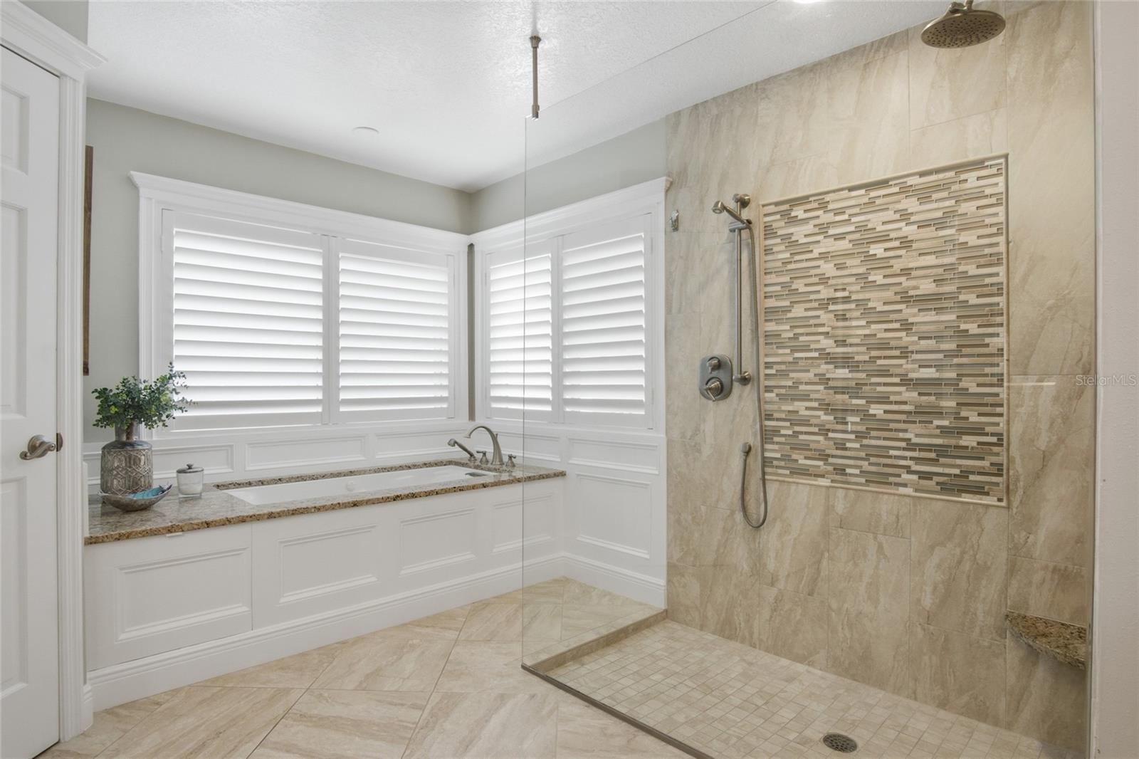 CREEKS BEND - Residential