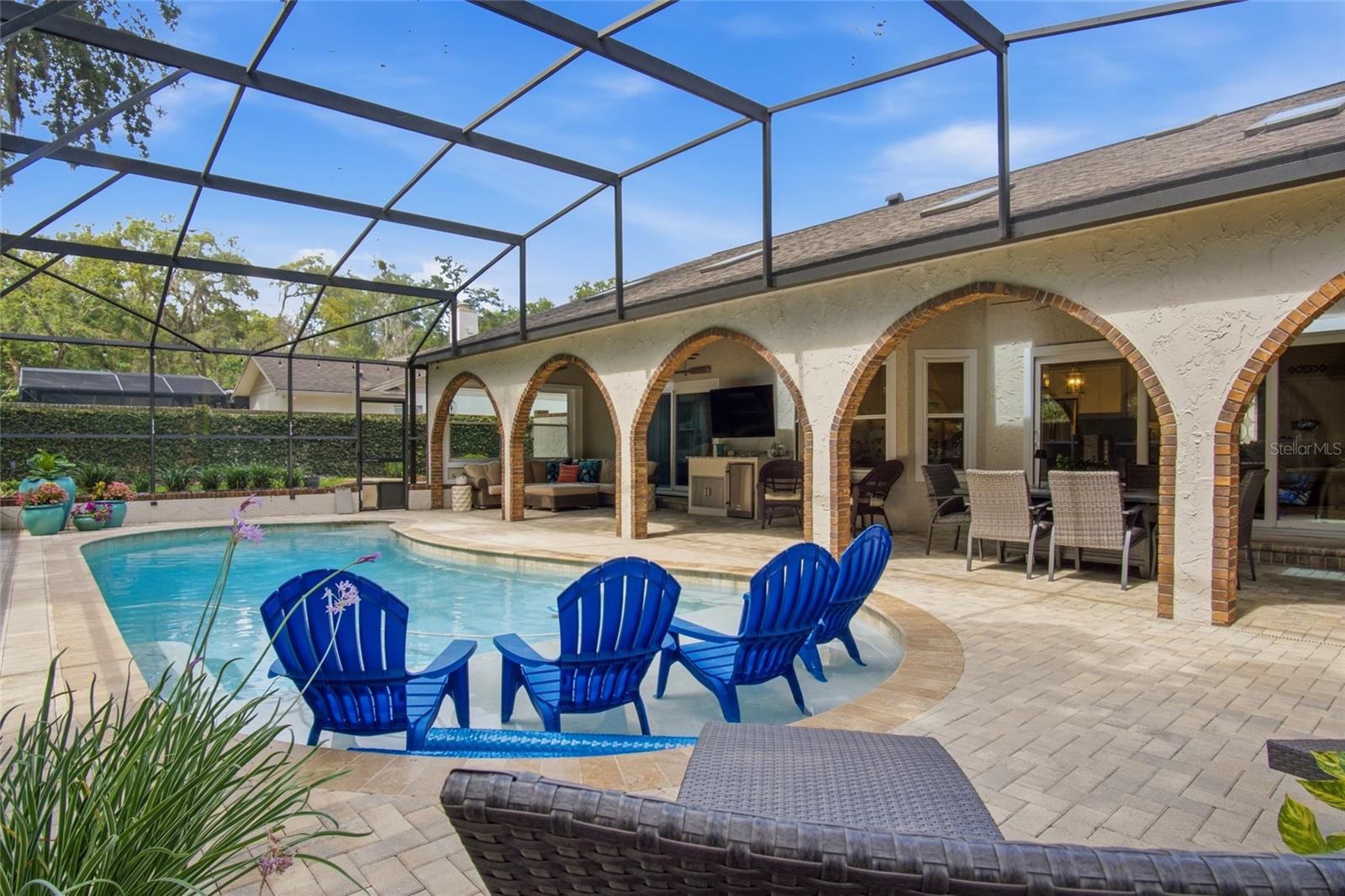 CREEKS BEND - Residential