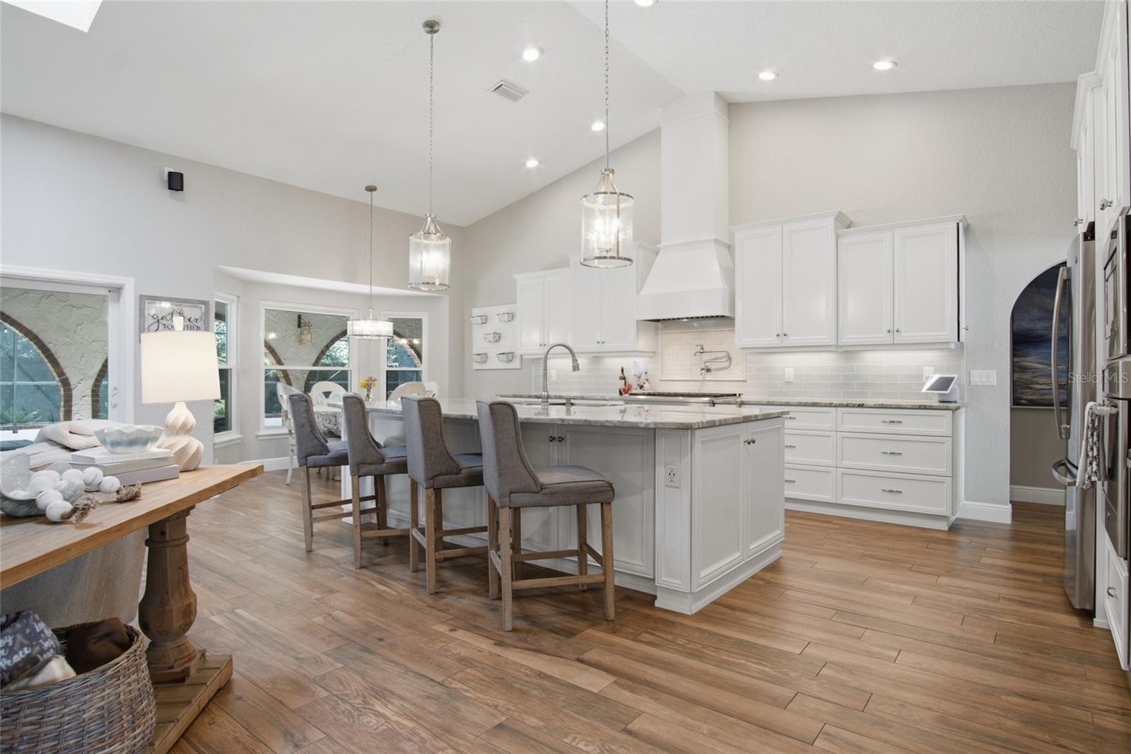 CREEKS BEND - Residential