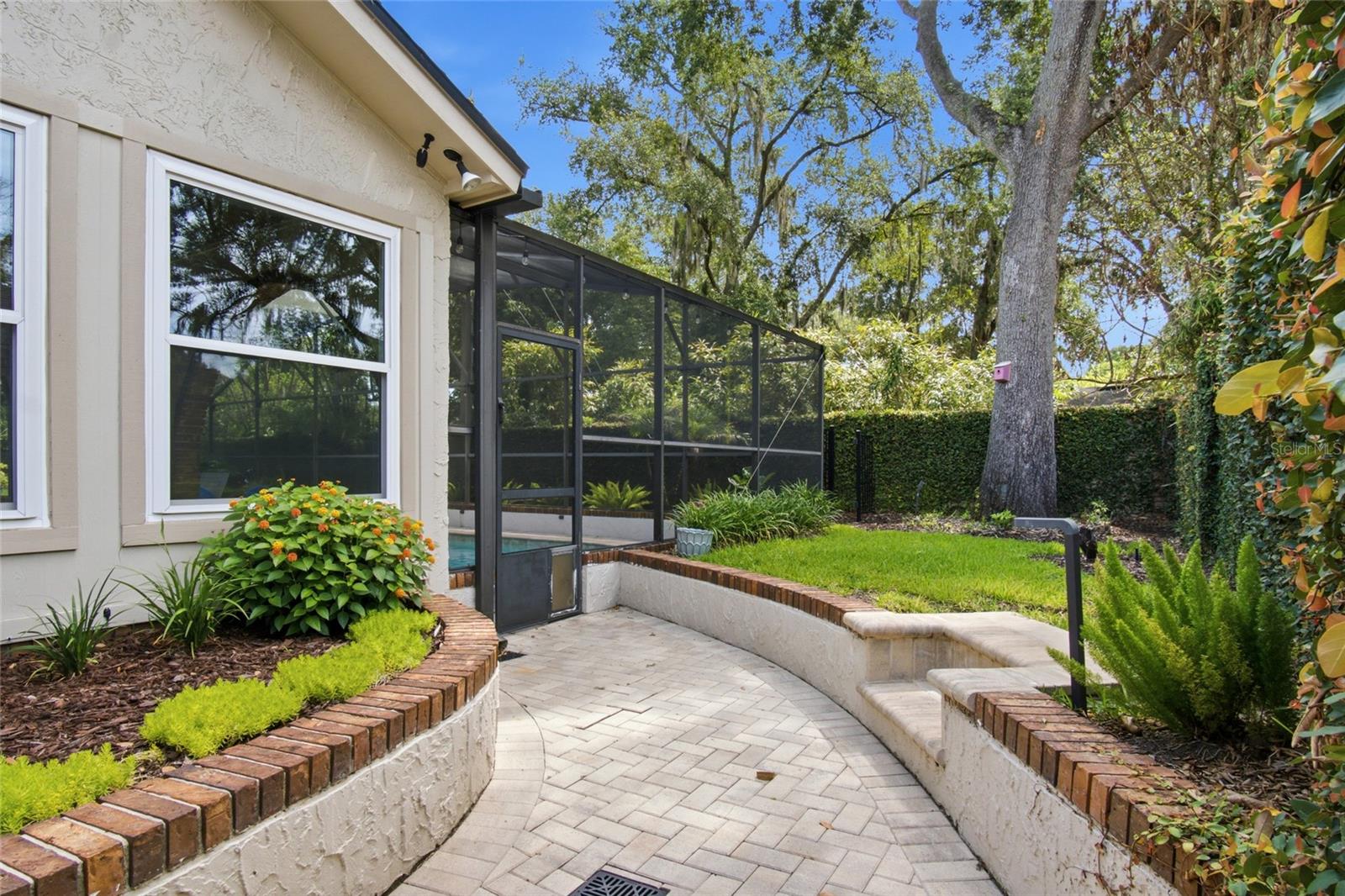 CREEKS BEND - Residential