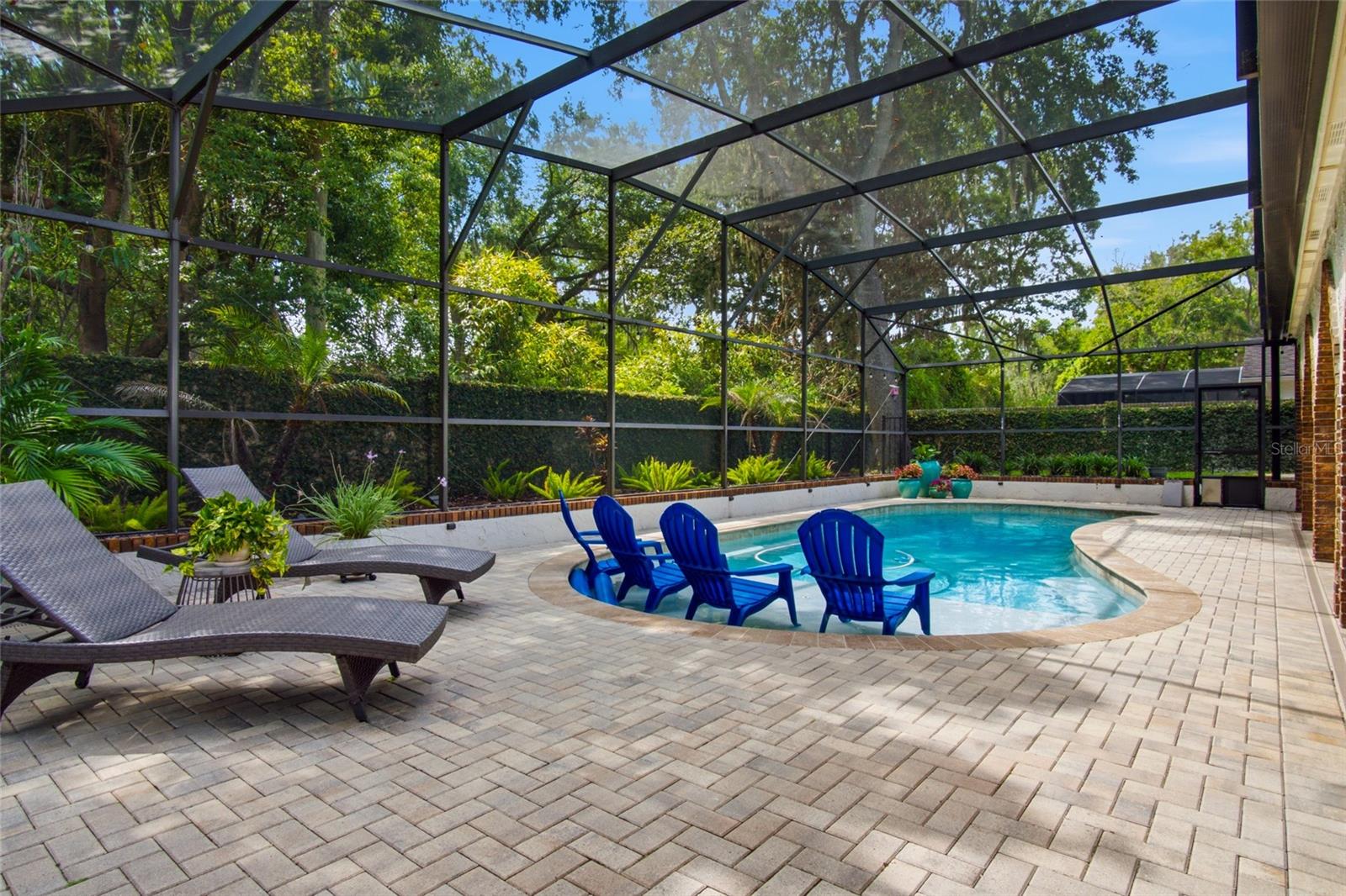 CREEKS BEND - Residential