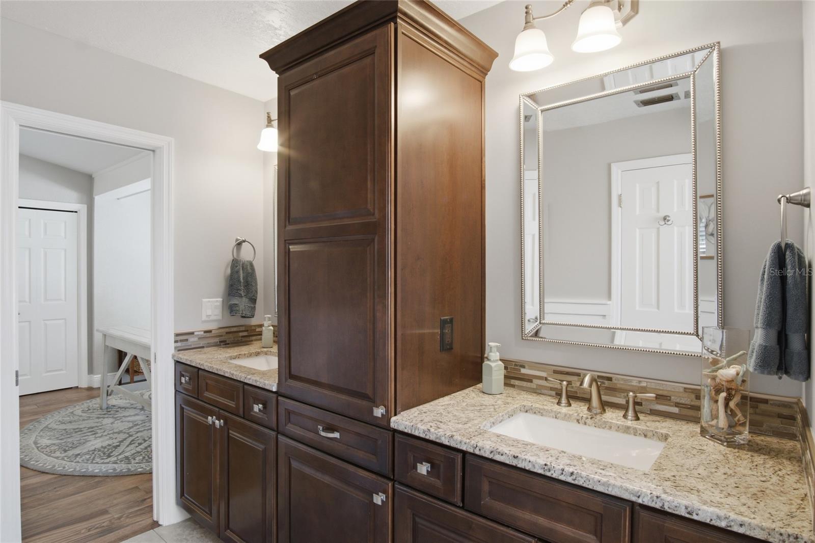 CREEKS BEND - Residential