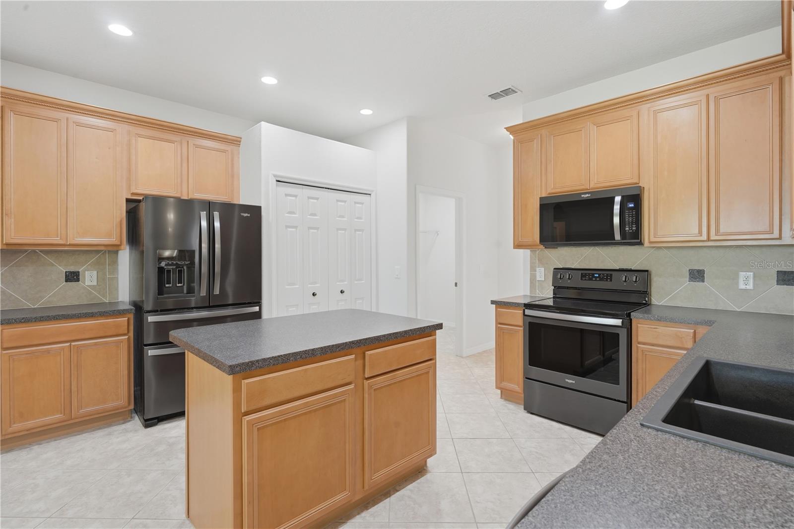 ROCK SPRINGS RIDGE - Residential
