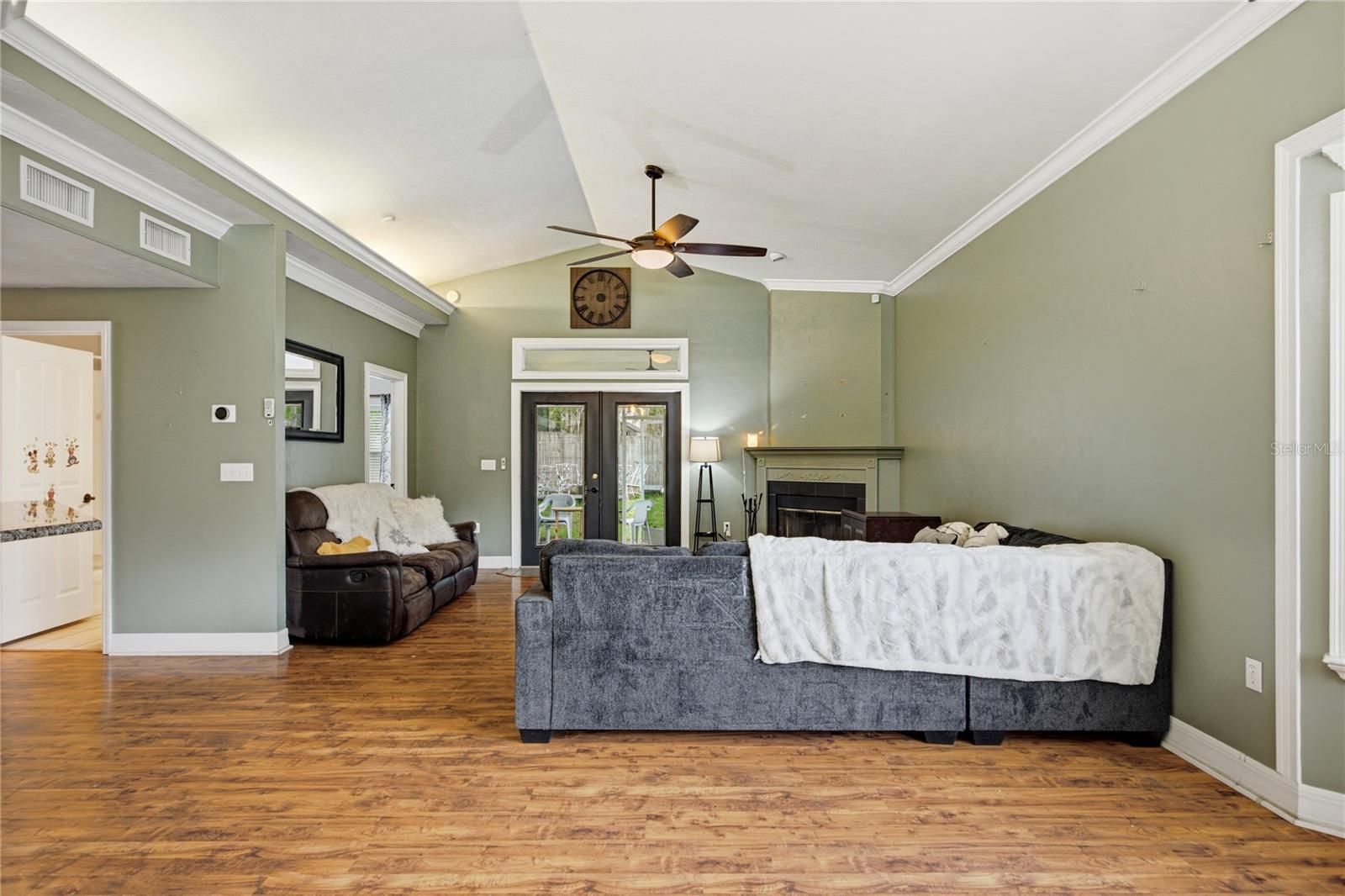 THE RETREAT FLETCHERS MILL PH II - Residential Lease
