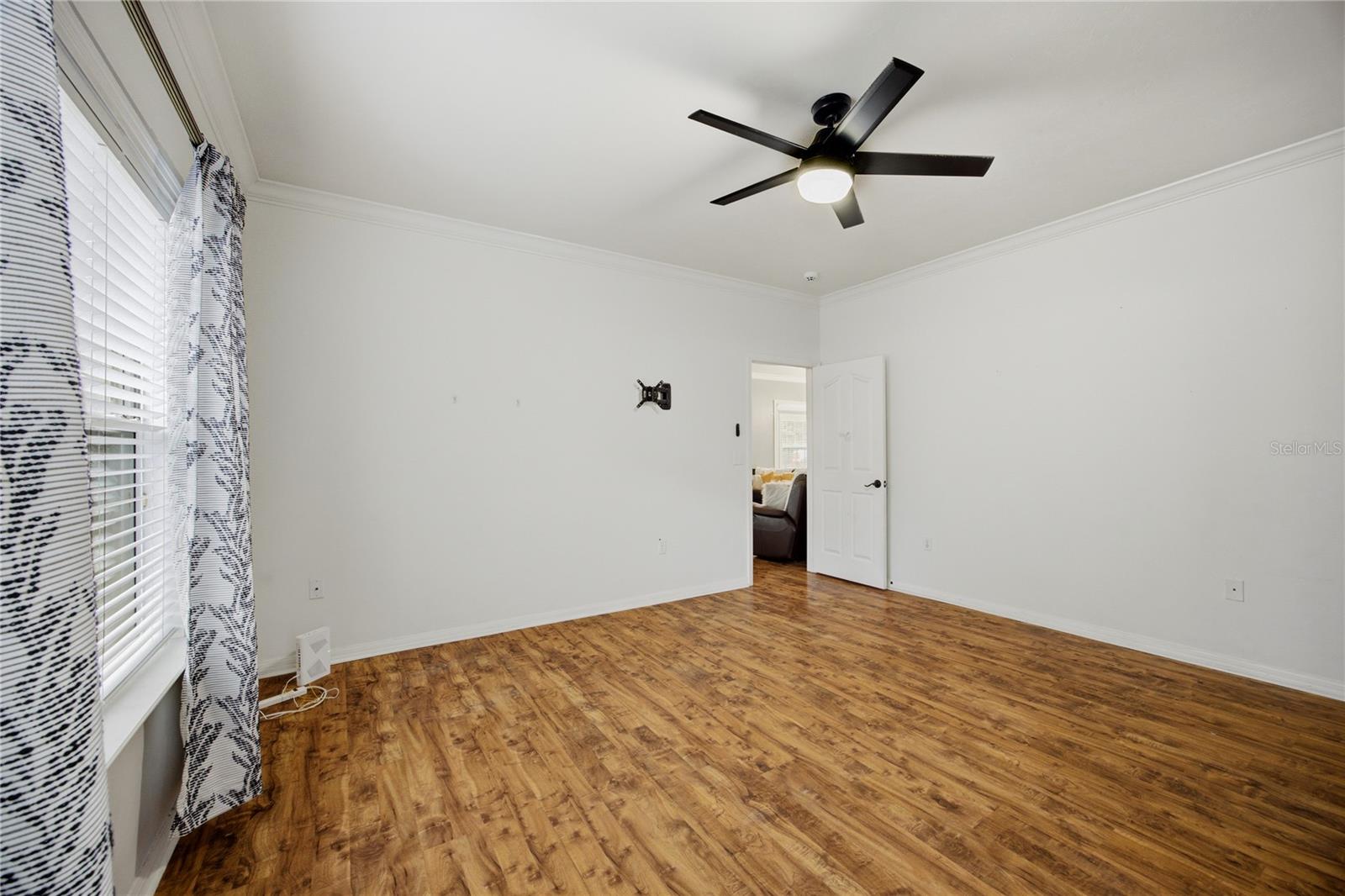 THE RETREAT FLETCHERS MILL PH II - Residential Lease