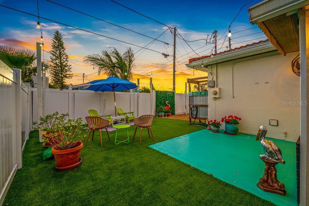PASADENA SHORES - Residential