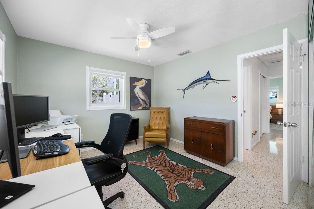 PASADENA SHORES - Residential