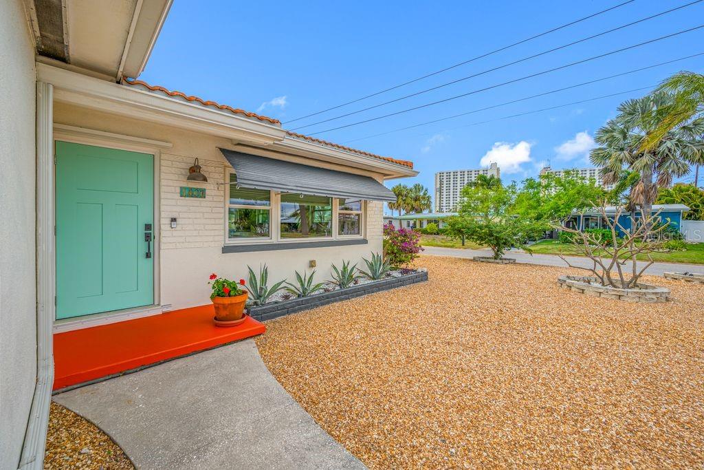 PASADENA SHORES - Residential