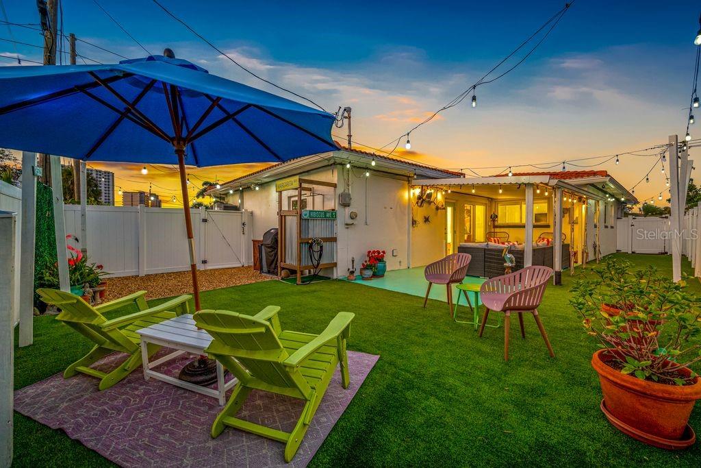 PASADENA SHORES - Residential