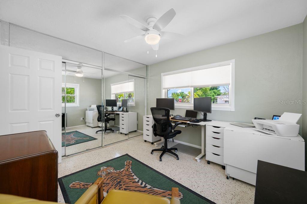 PASADENA SHORES - Residential
