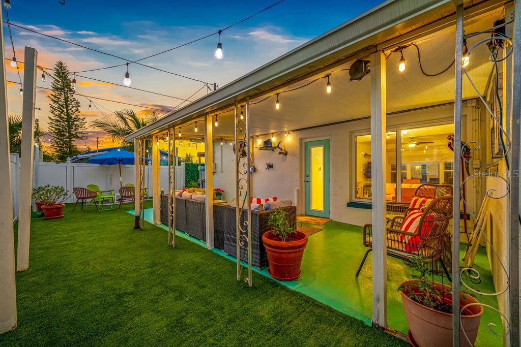 PASADENA SHORES - Residential
