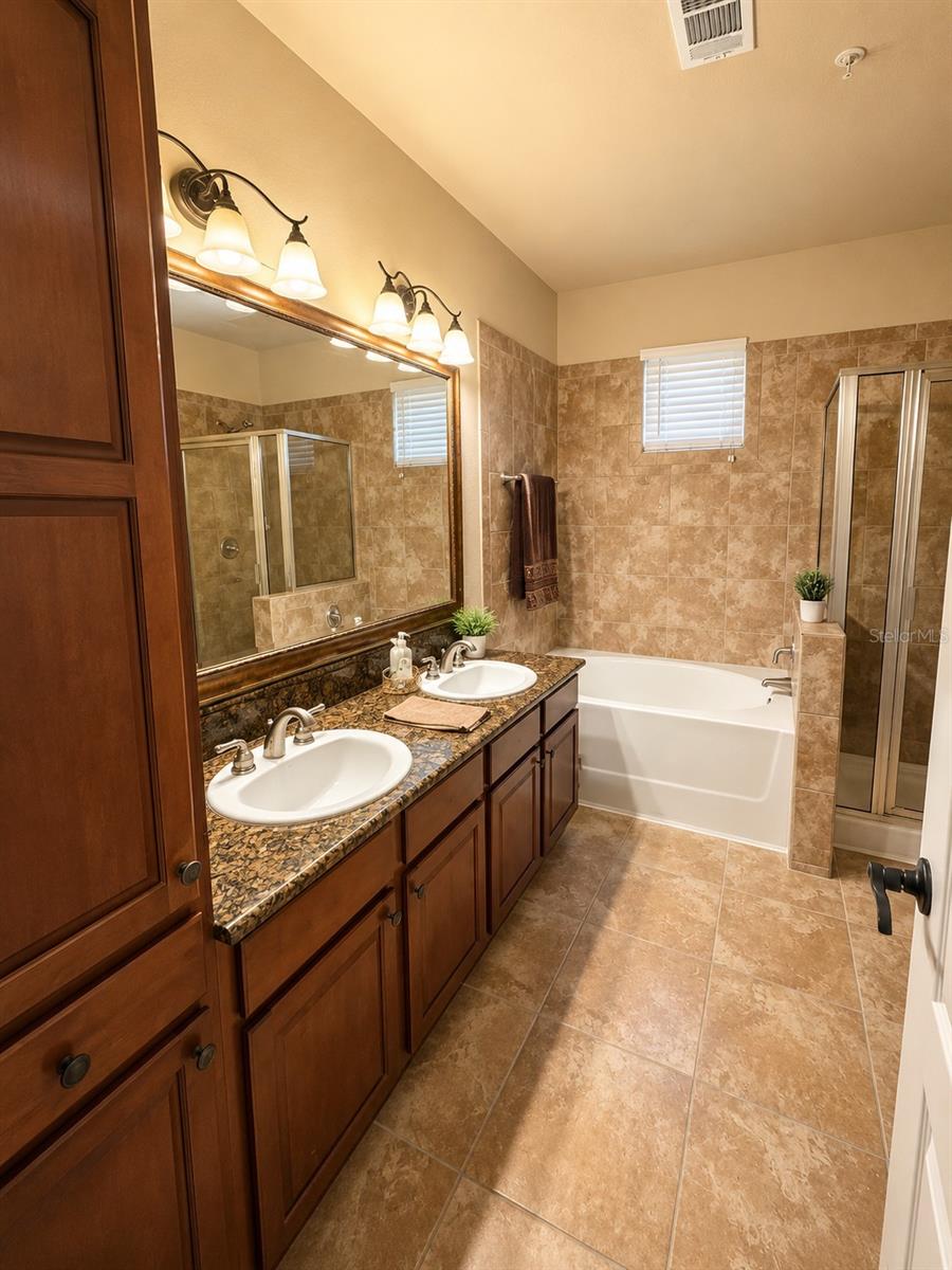 BELLA PIAZZA - Residential
