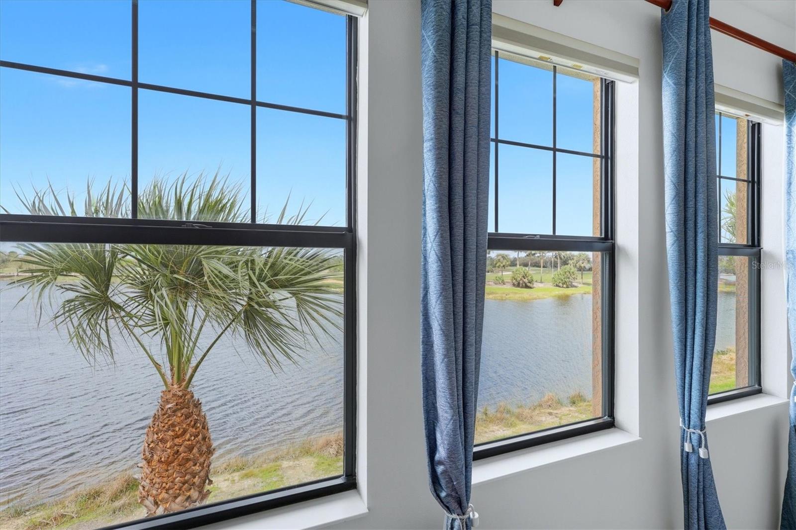 SARASOTA NATIONAL - Residential