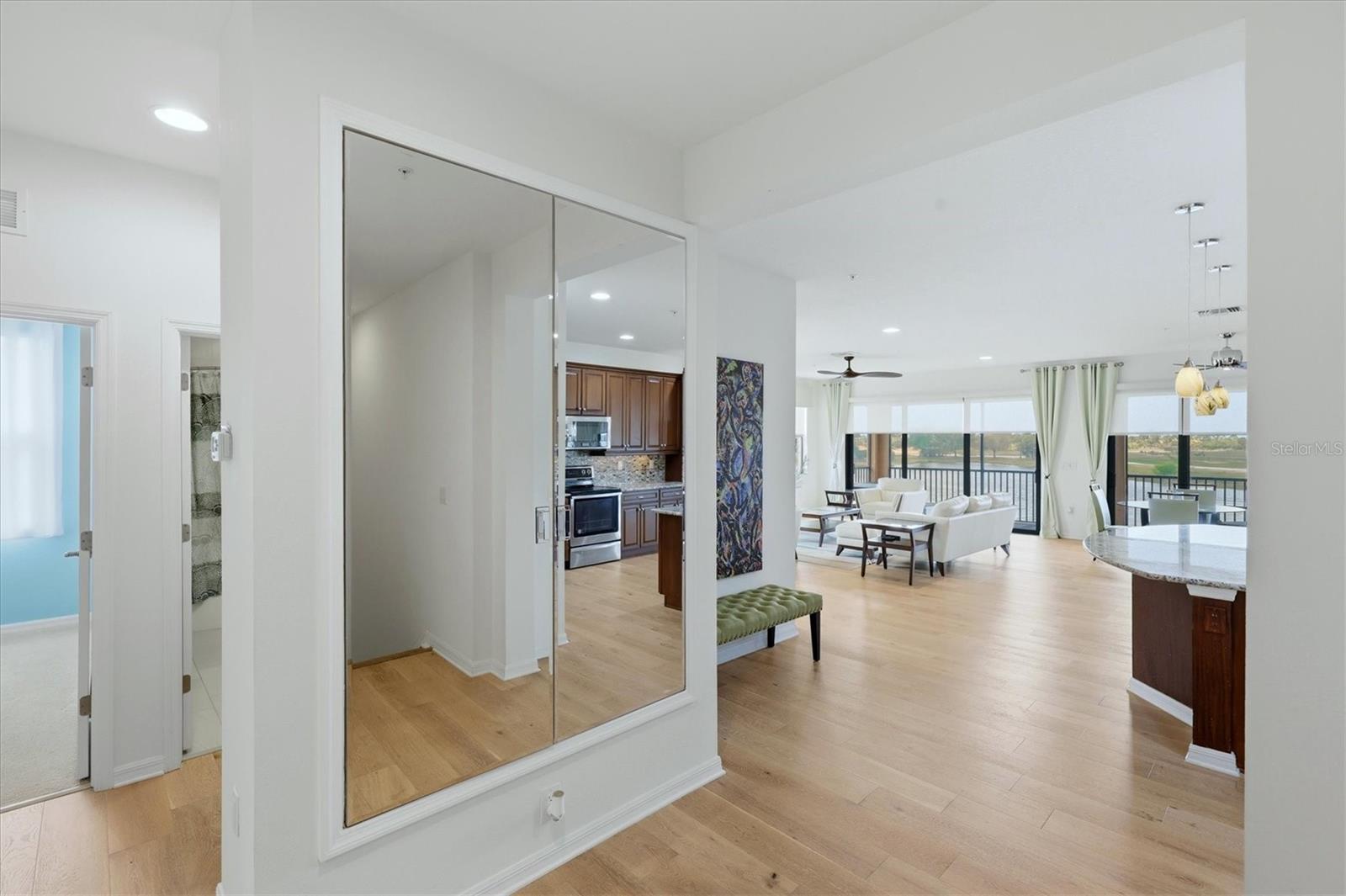 SARASOTA NATIONAL - Residential
