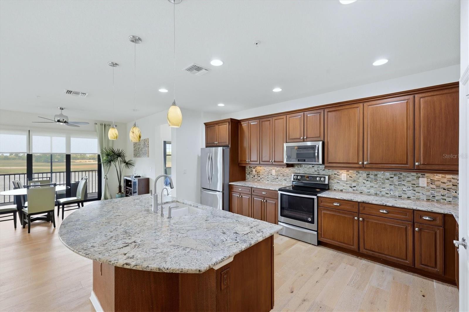 SARASOTA NATIONAL - Residential