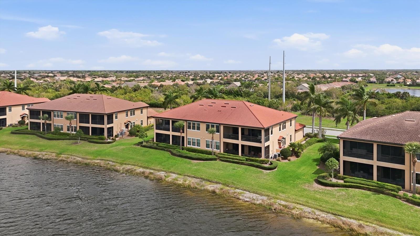SARASOTA NATIONAL - Residential
