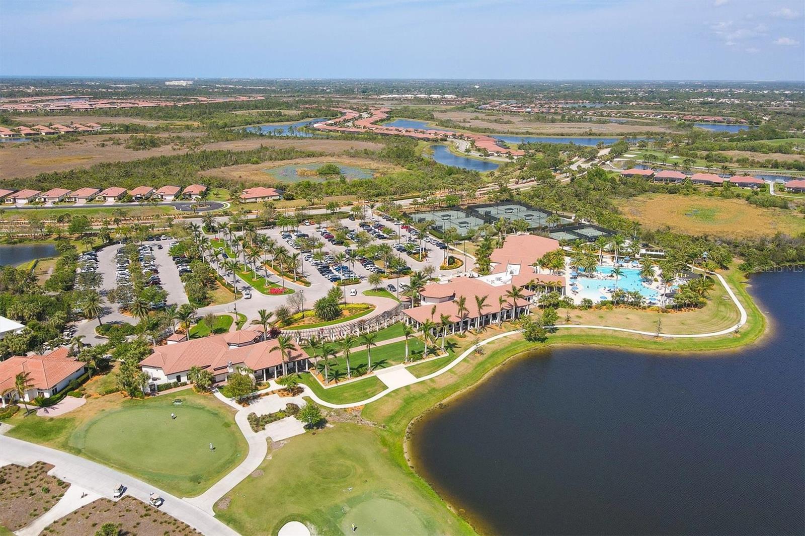 SARASOTA NATIONAL - Residential