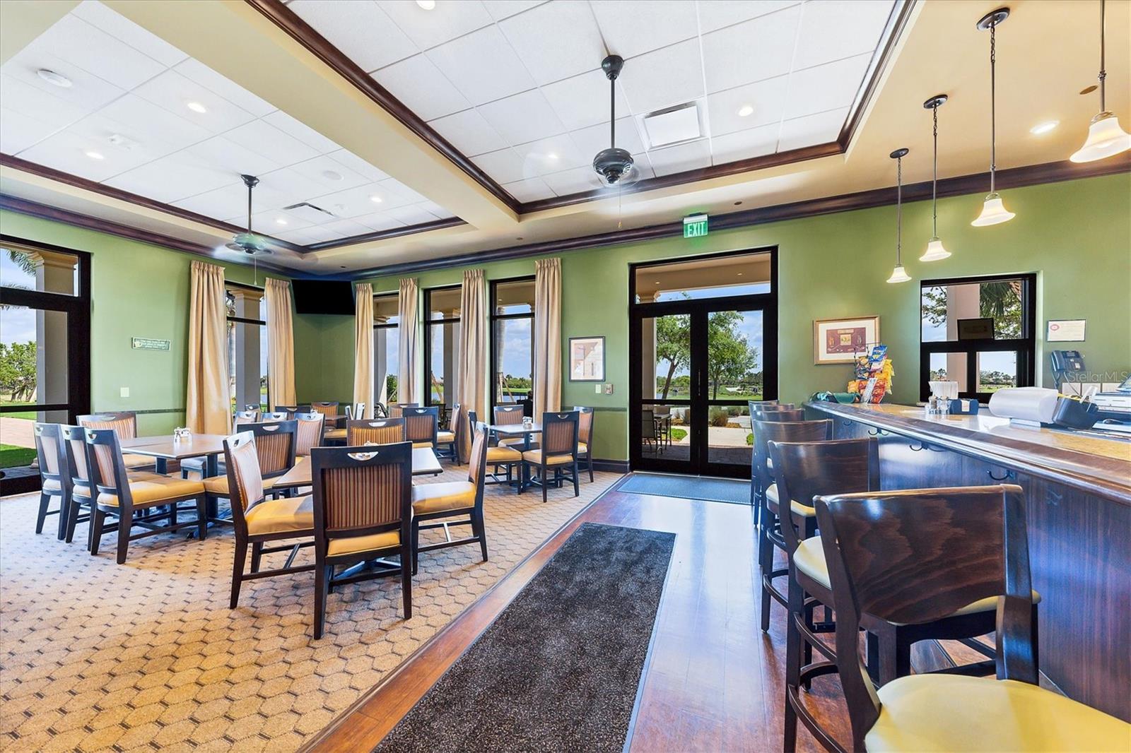 SARASOTA NATIONAL - Residential